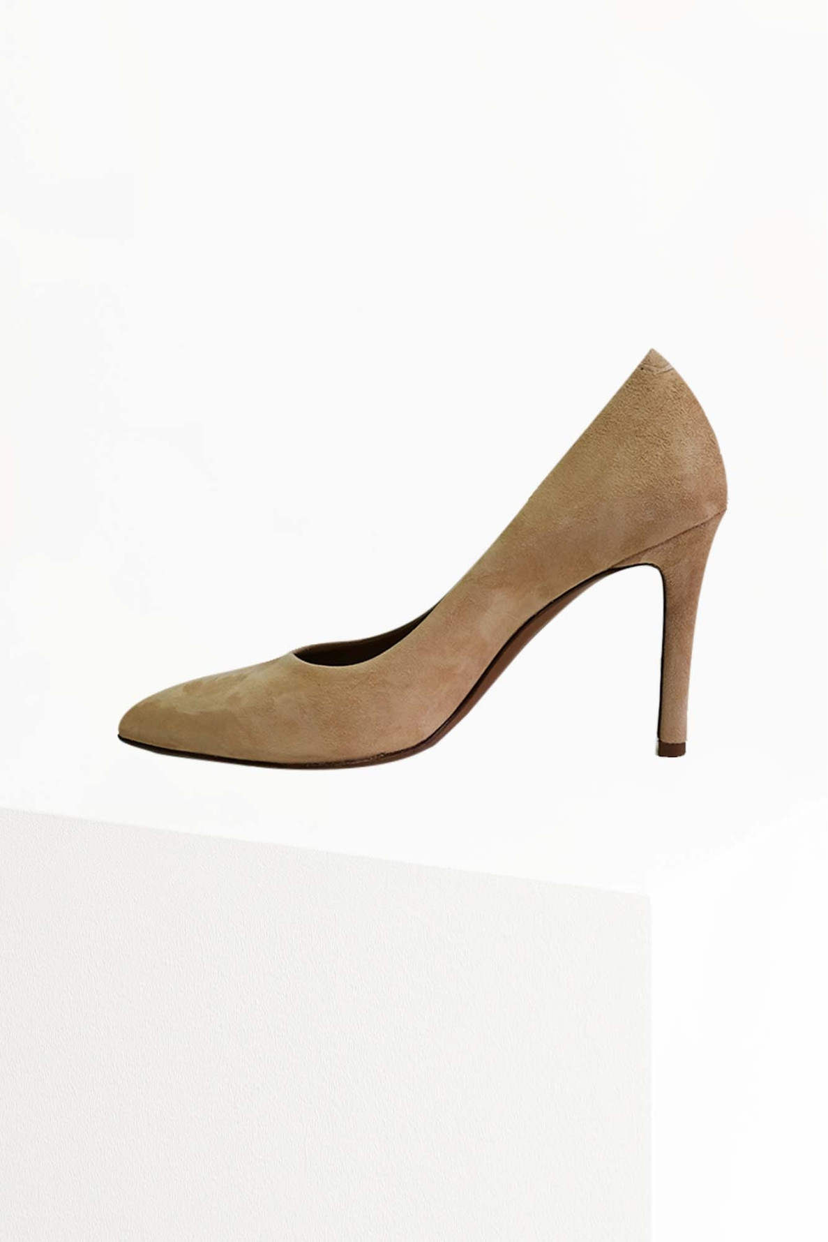 Suede pumps Suede pumps