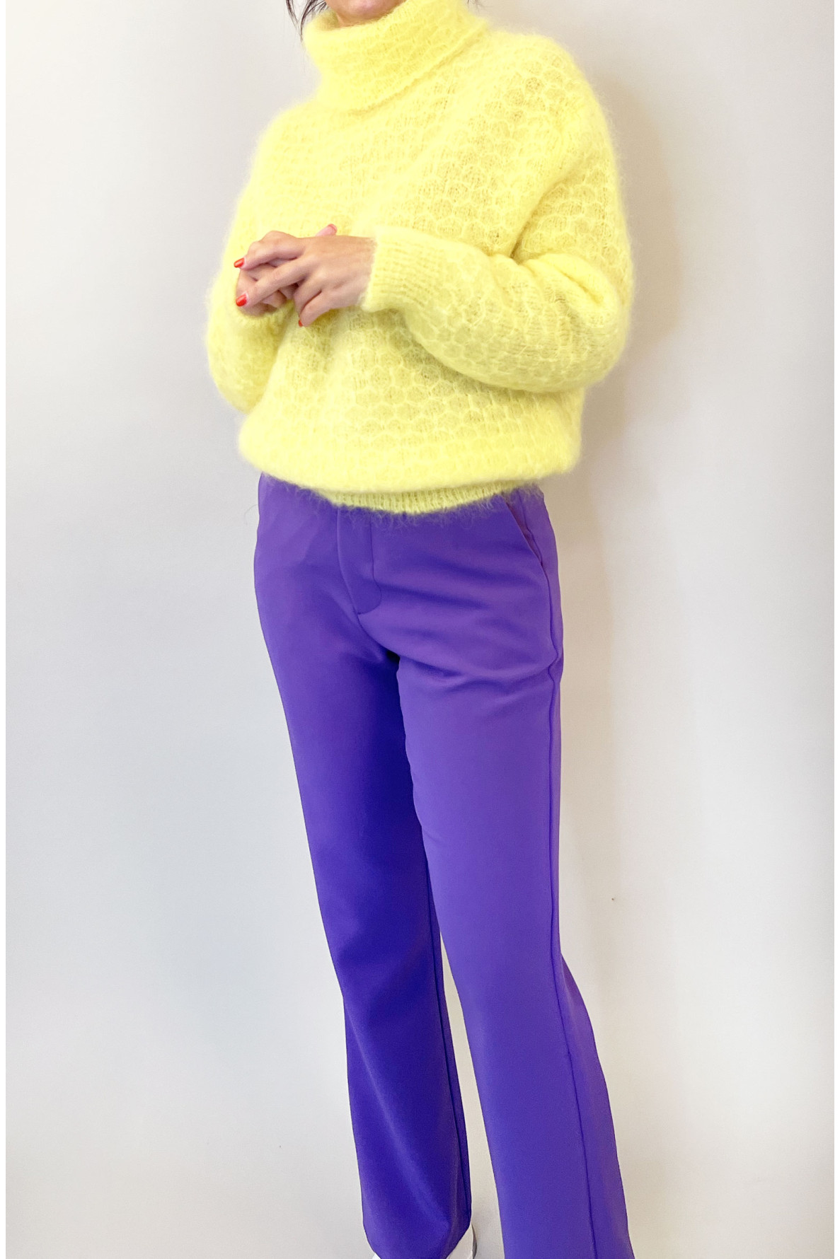 Pull Col Montant - 7