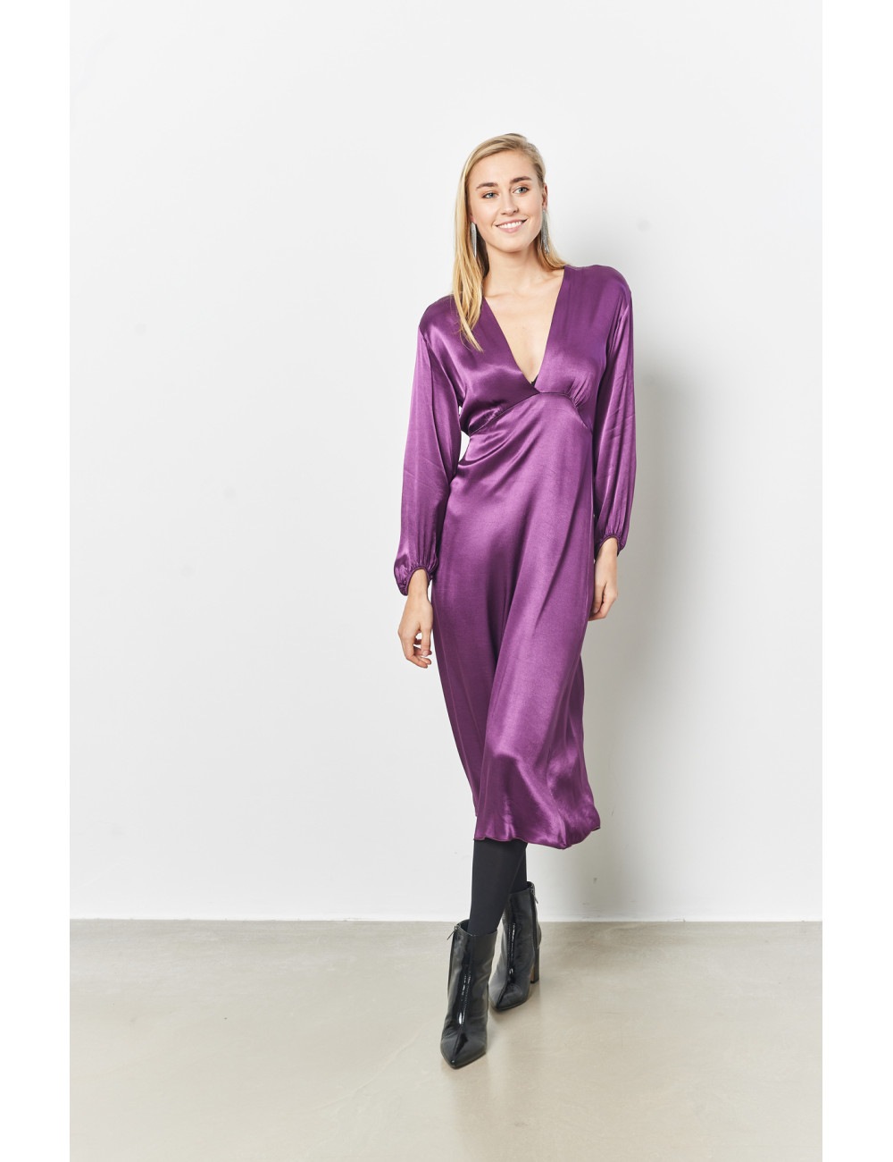 SATIN V NECK DRESS - 