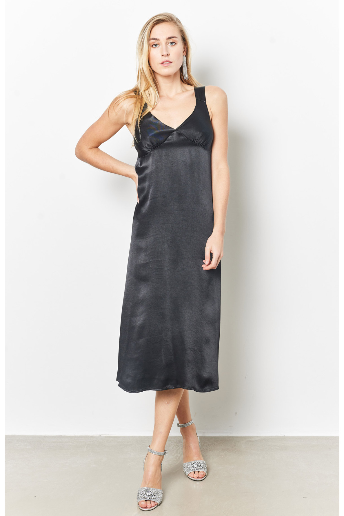 Robe Col en V Bretelles - 1