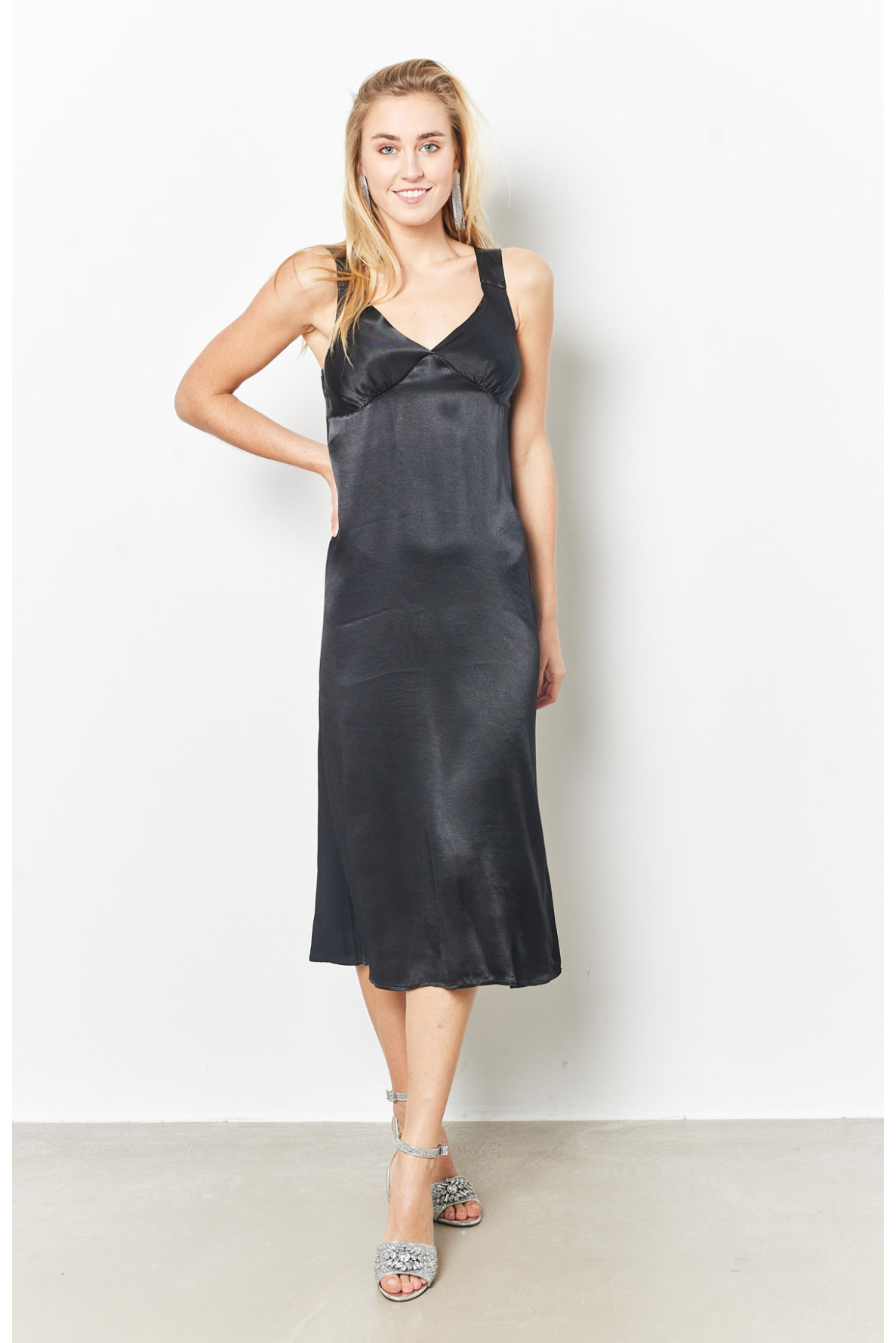 Robe Col en V Bretelles - 2