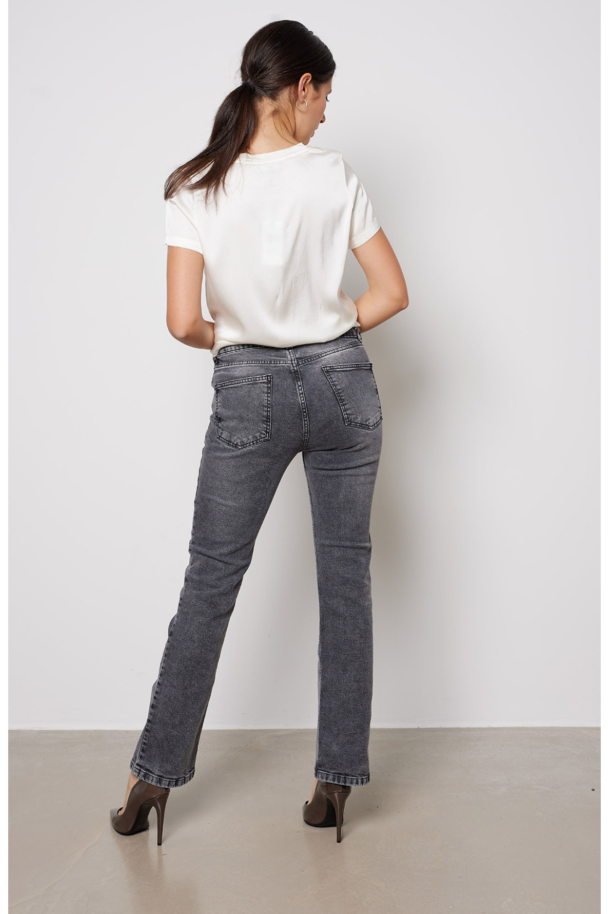 Jeans met split aan de achterkant - 9