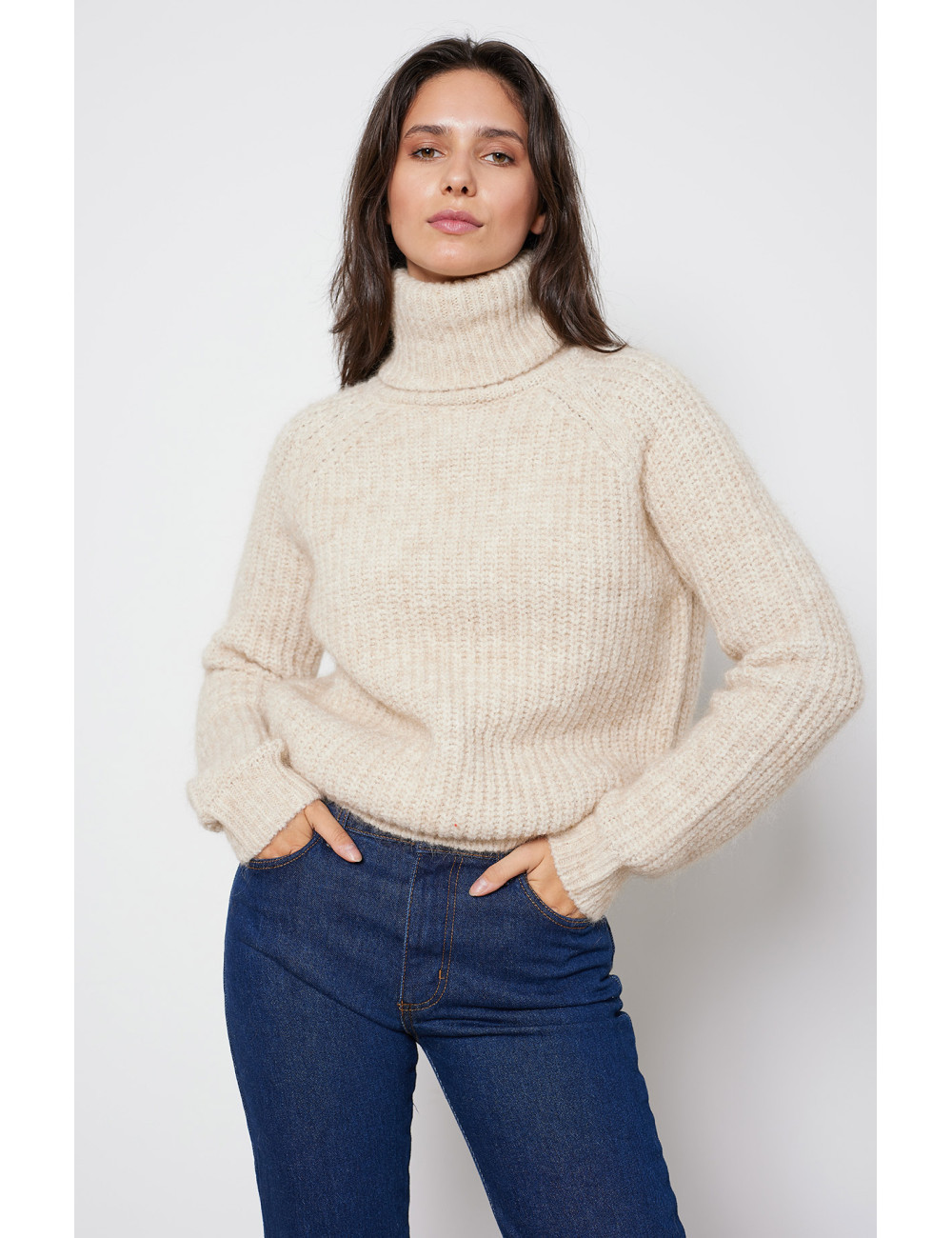 TURTLENECK SWEATER - 