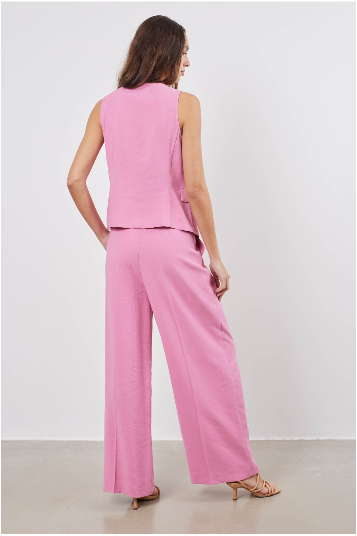 BROEK MET DUIDELIJKE COUPENADEN - 4