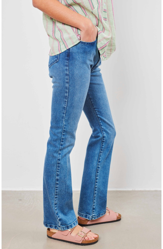 JEANS MET RECHTE PIJPEN - 4
