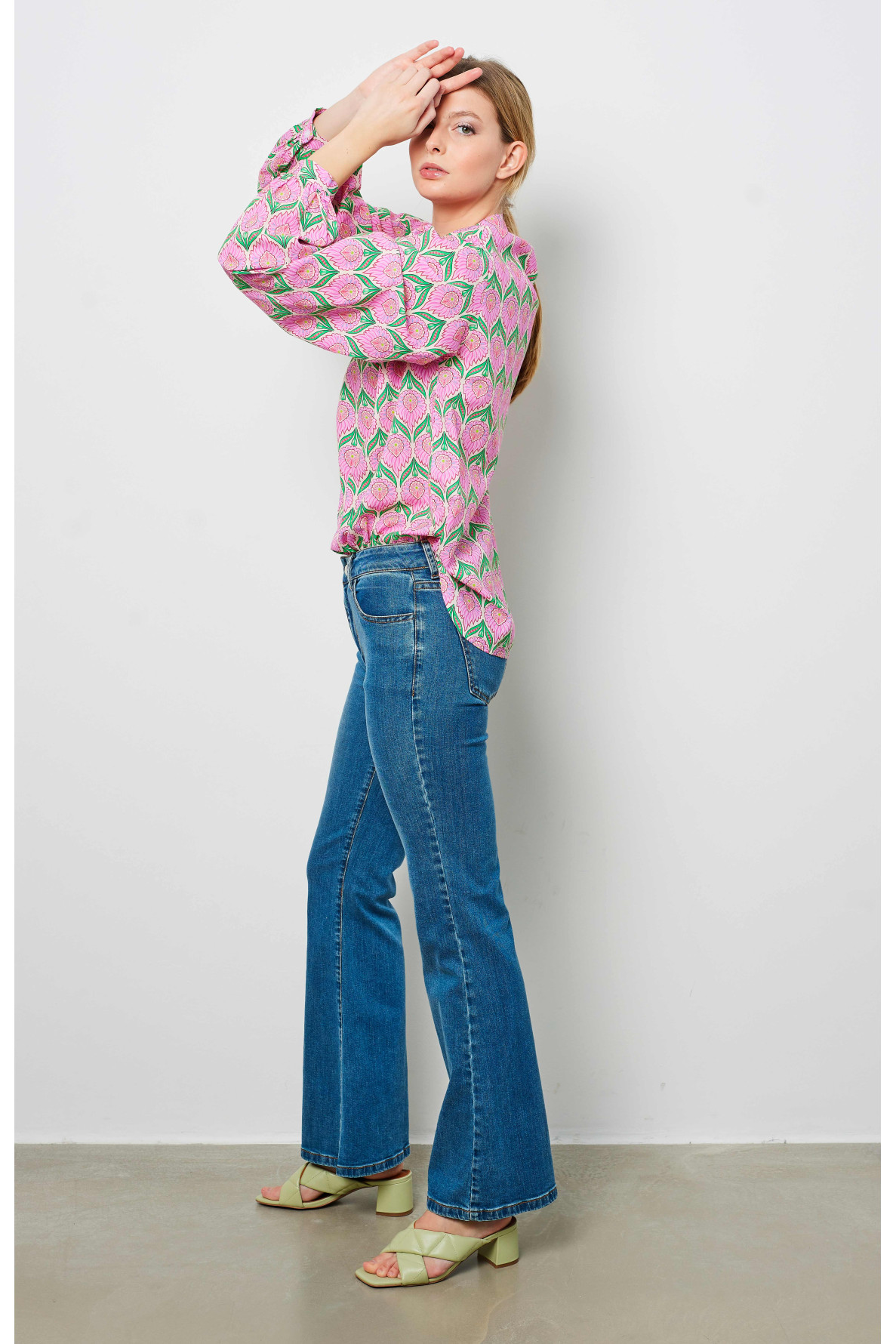 FLARE JEANS - 3