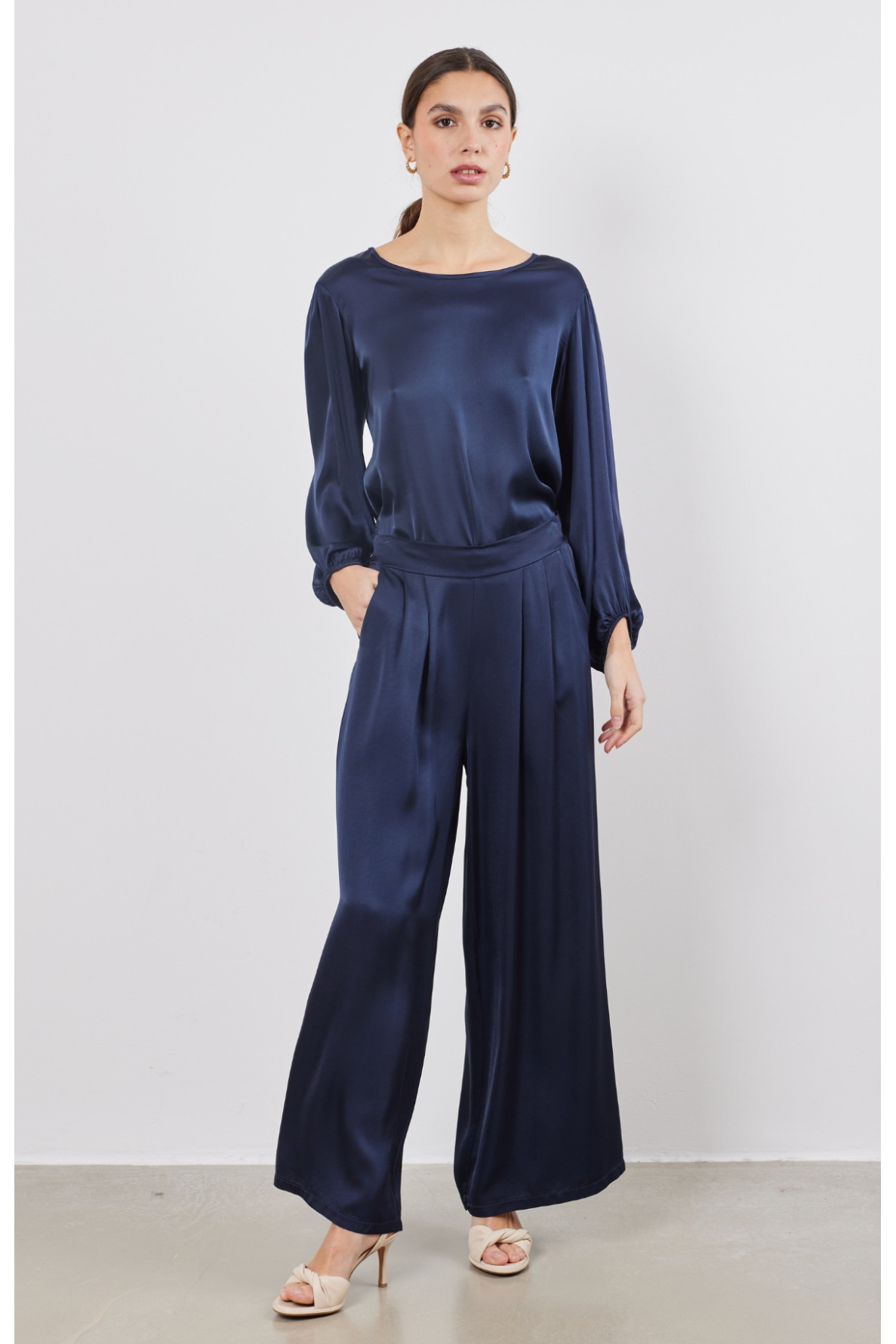 T-SHIRT SATIN - 2
