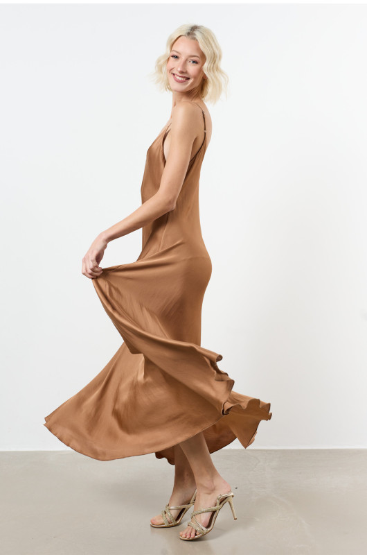 robe fines bretelles - 6