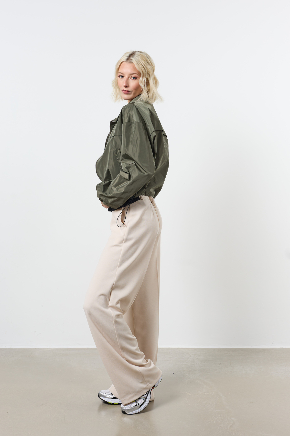 blouson zippe elastique au bas - 2