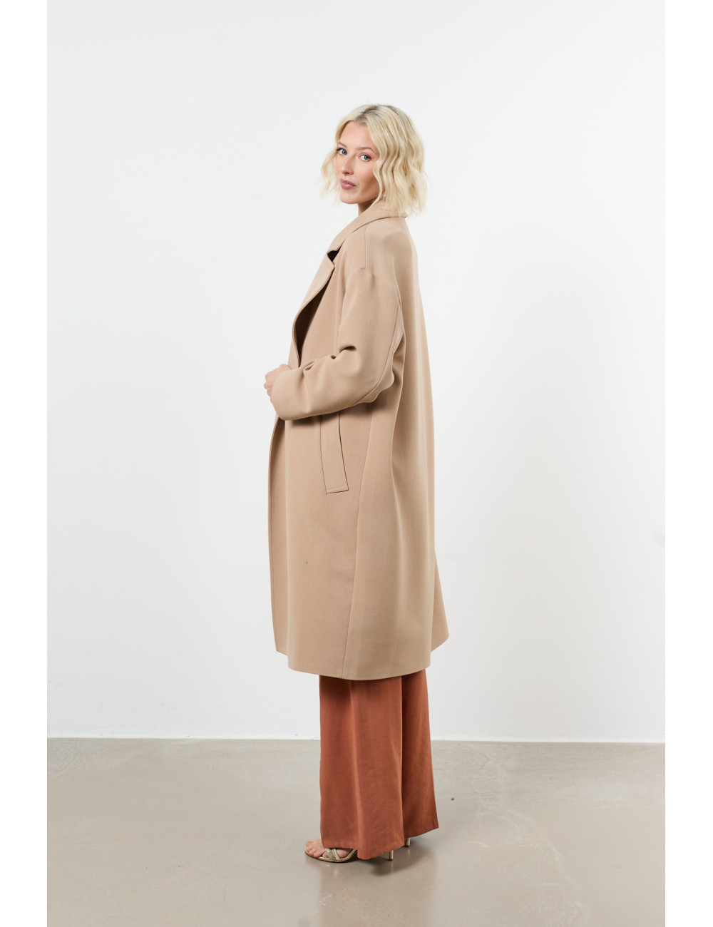 manteau oversize 2 poches plaquees - manteau oversize 2 poches plaquees -