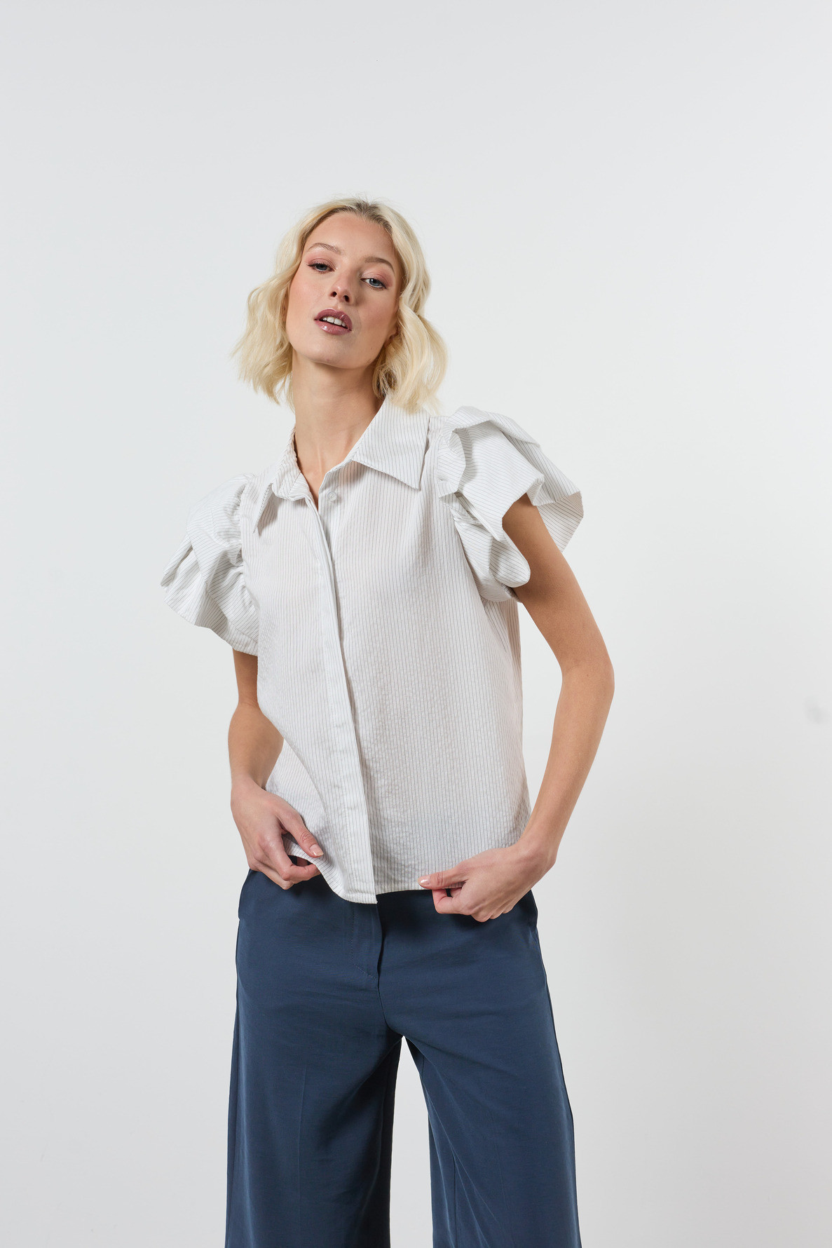 chemise sans manche lignee boutonnee volant - 1