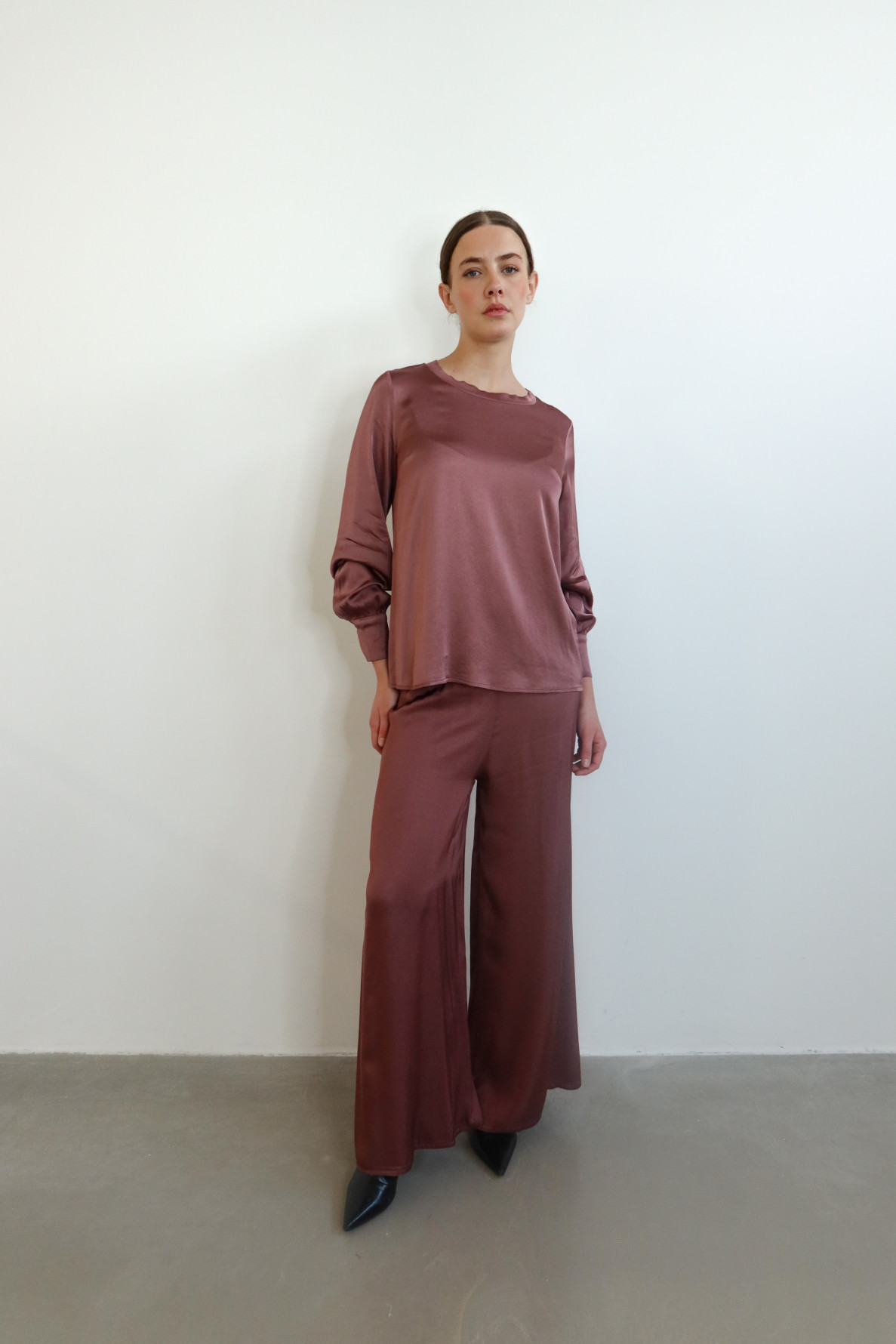 blouse col rond manches longues - 11