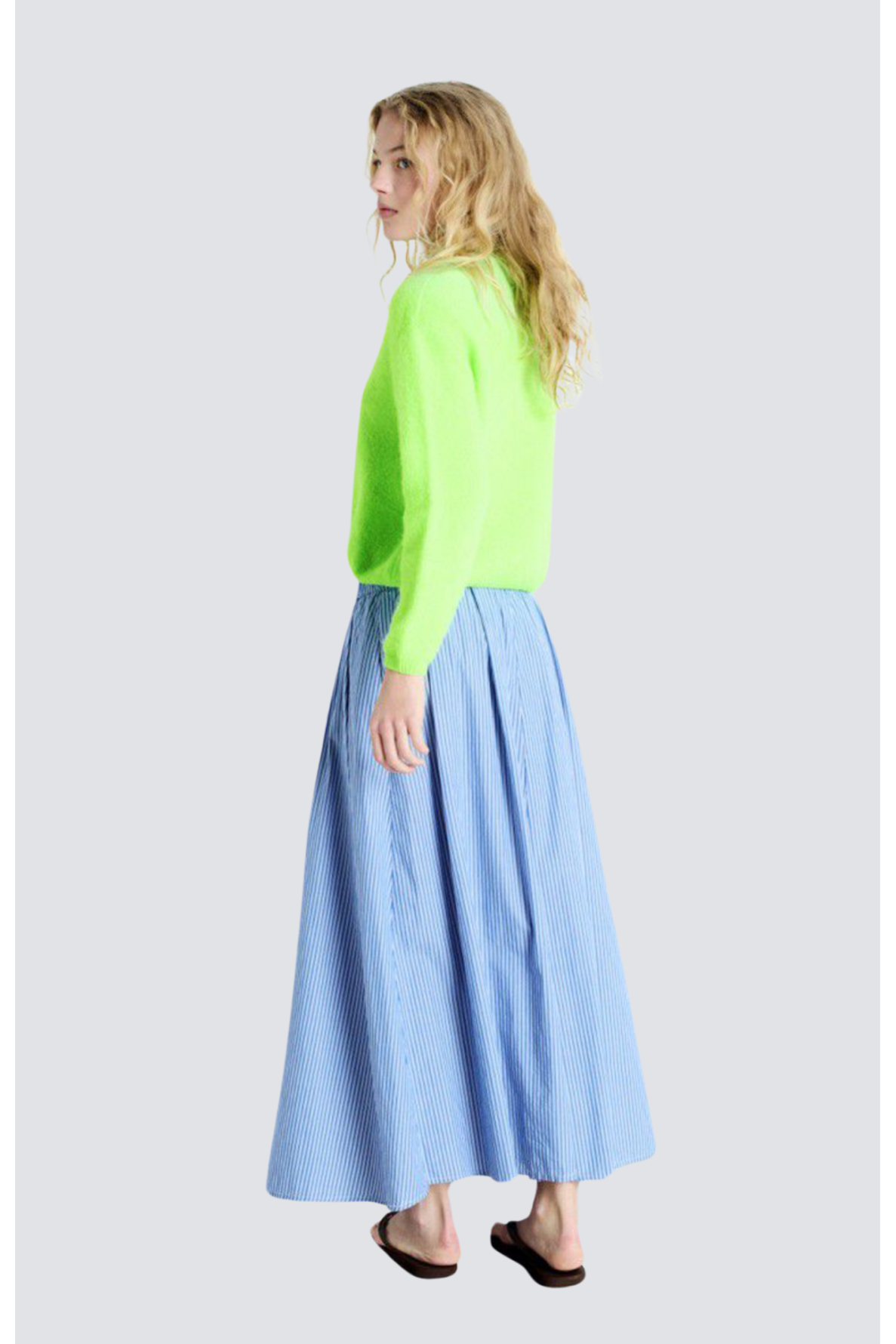 GILET EN LAINE BOUTONNÉ - 38