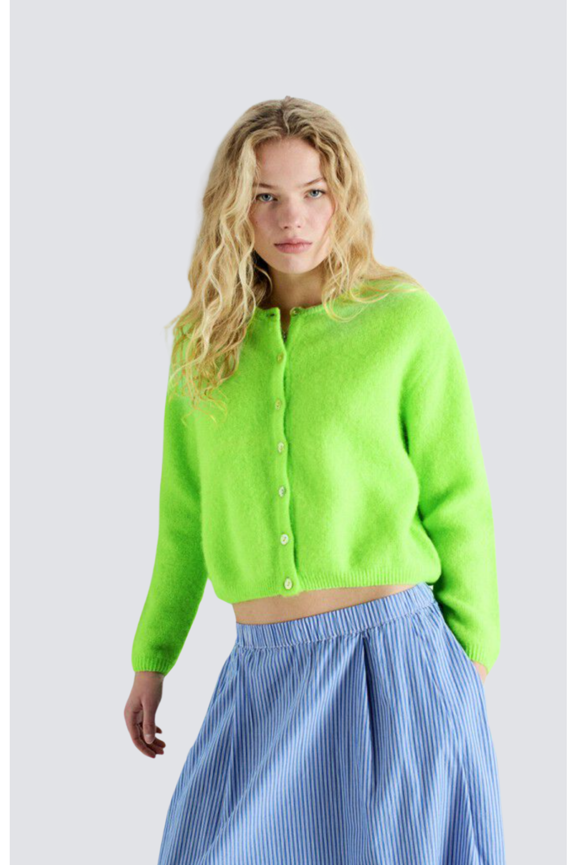 GILET EN LAINE BOUTONNÉ - 39