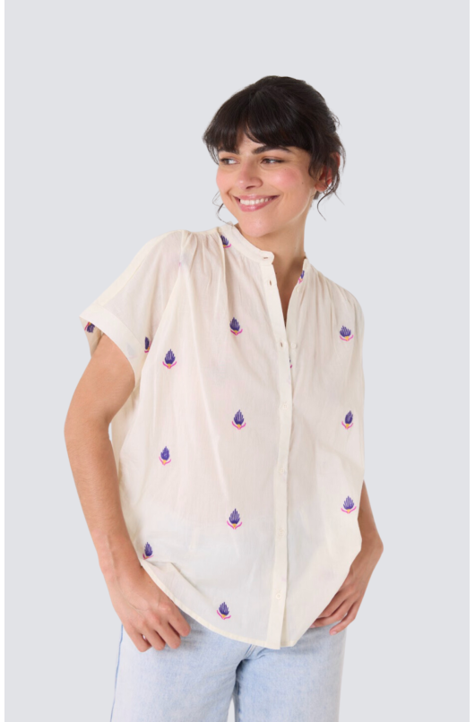 blouse brodée manches courtes col mao maya - 6